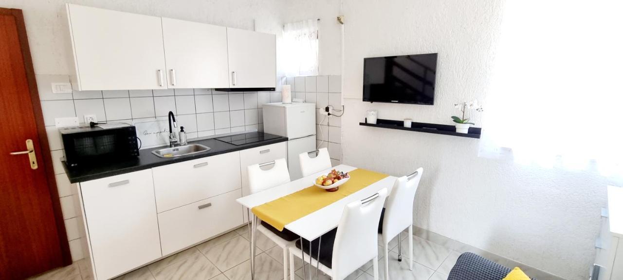 Apartments Severina Ровінь Екстер'єр фото
